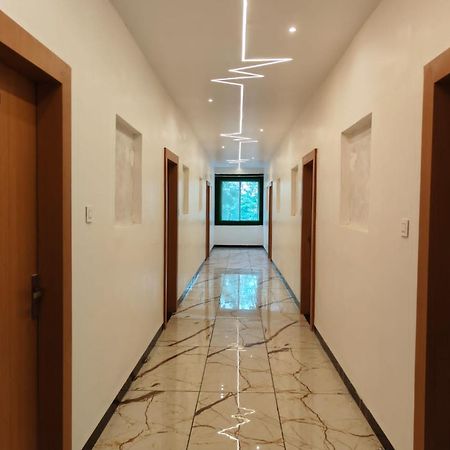 Rk Hotel & Restaurant Dewas Esterno foto